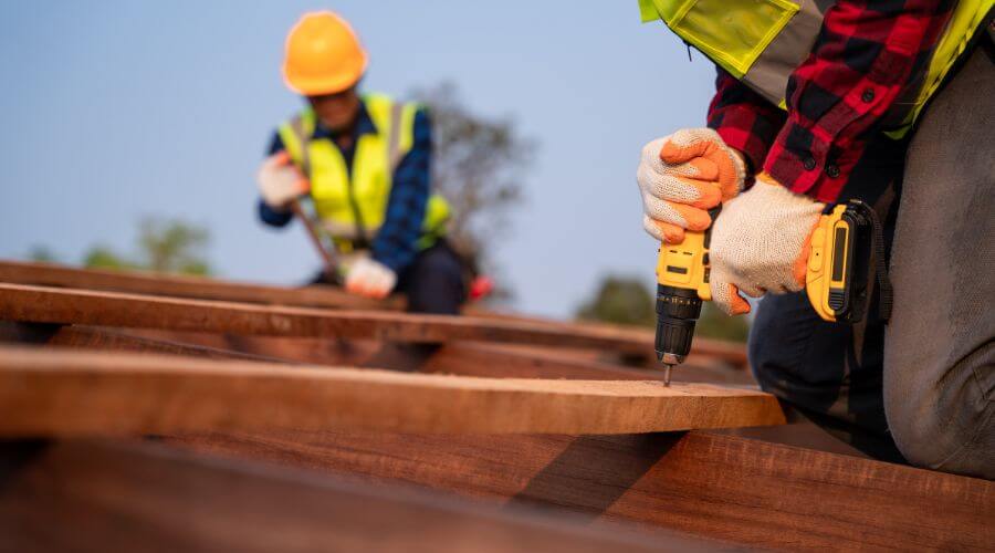Professional residential roofers in Dundee, MI